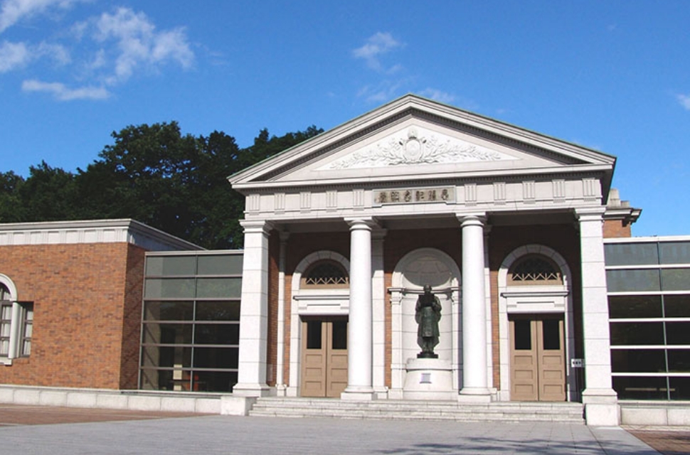 拓大　編集_0006_恩賜記念館2